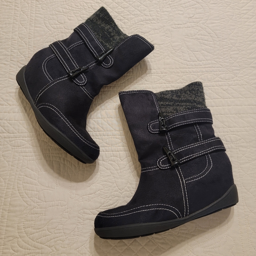 Bakers Women's Short Boots Sz 7